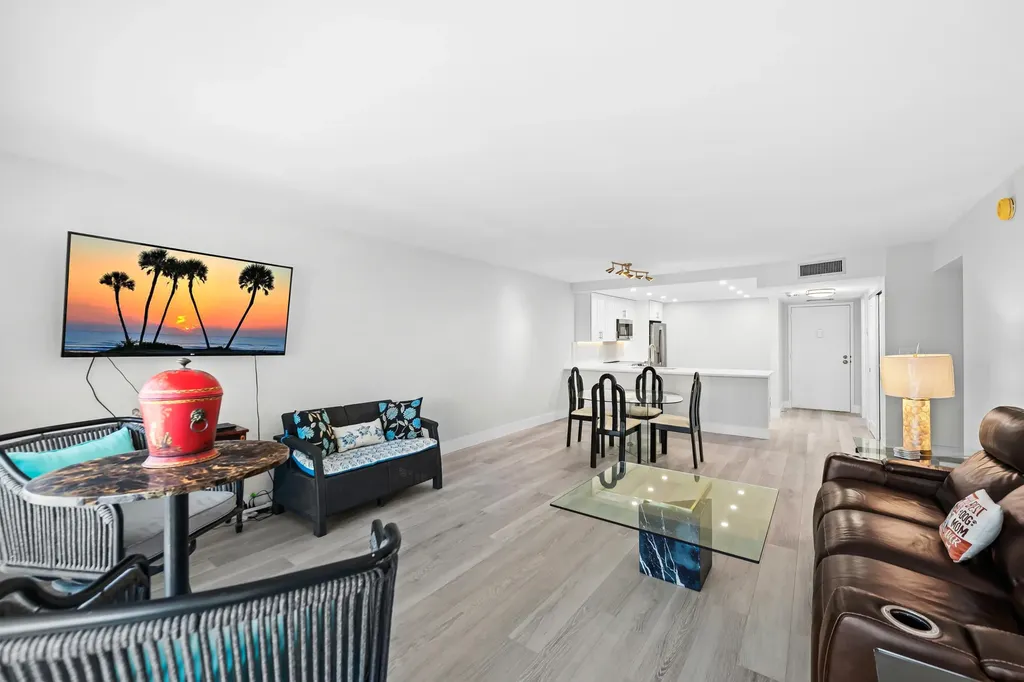 5100 N Ocean Boulevard Lauderdale By The Sea FL 33308
