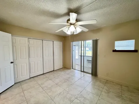 94 Windsor E West Palm Beach FL 33417