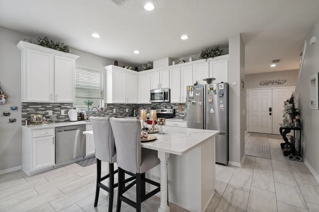 12532 Sawgrass Oak Street Orlando FL 32824