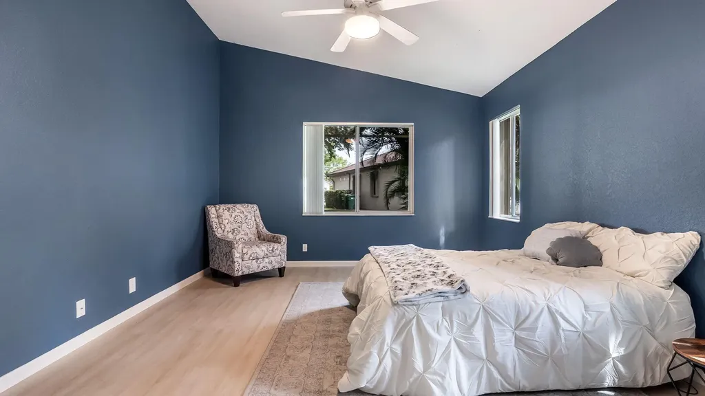8754 NW 75th Place Tamarac FL 33321