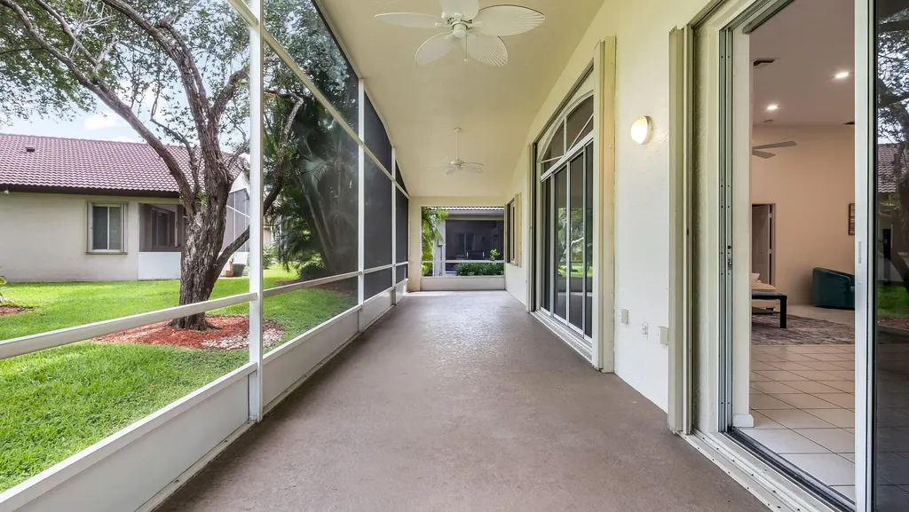 8754 NW 75th Place Tamarac FL 33321