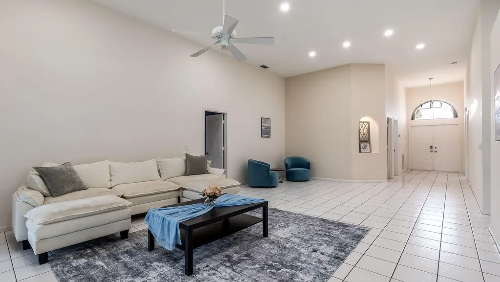 8754 NW 75th Place Tamarac FL 33321