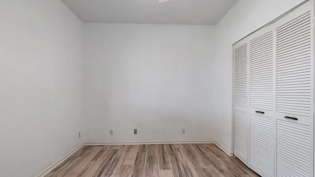 8754 NW 75th Place Tamarac FL 33321