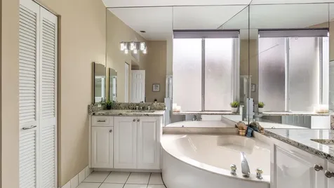 8754 NW 75th Place Tamarac FL 33321