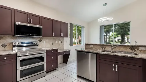 8754 NW 75th Place Tamarac FL 33321