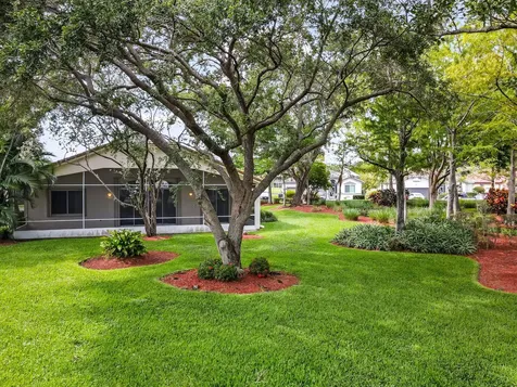 8754 NW 75th Place Tamarac FL 33321