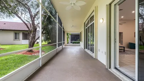 8754 NW 75th Place Tamarac FL 33321