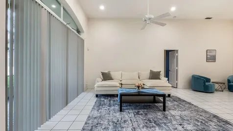 8754 NW 75th Place Tamarac FL 33321
