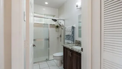 8754 NW 75th Place Tamarac FL 33321