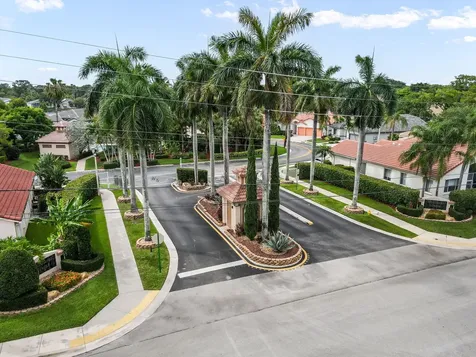 8754 NW 75th Place Tamarac FL 33321