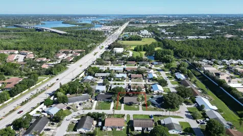 85 & 95 SE Millwood Terrace Stuart FL 34997
