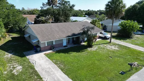 85 & 95 SE Millwood Terrace Stuart FL 34997
