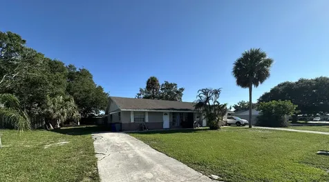 85 & 95 SE Millwood Terrace Stuart FL 34997