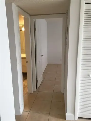 331 Lakeview Drive Weston FL 33326