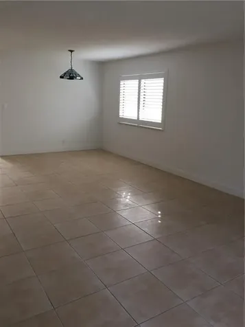 331 Lakeview Drive Weston FL 33326