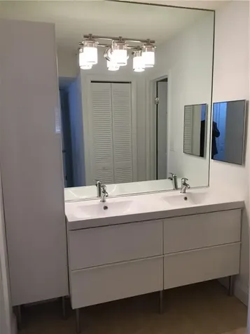 331 Lakeview Drive Weston FL 33326