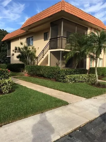 331 Lakeview Drive Weston FL 33326