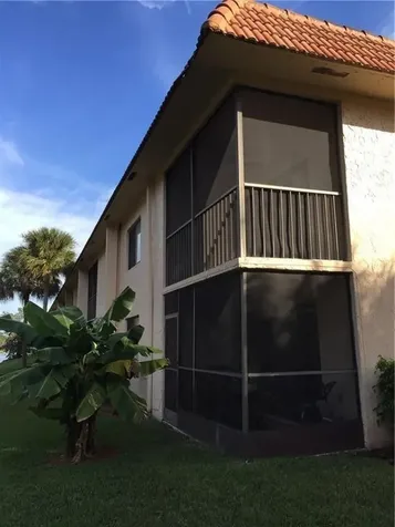 331 Lakeview Drive Weston FL 33326