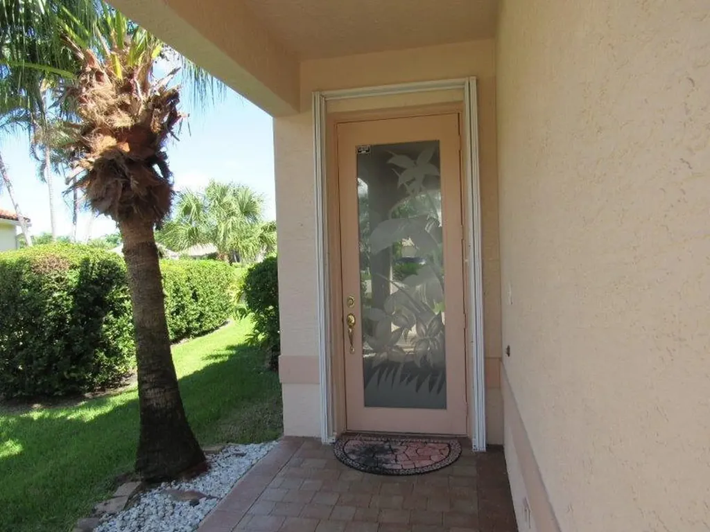 471 NW Lismore Lane Port St Lucie FL 34986