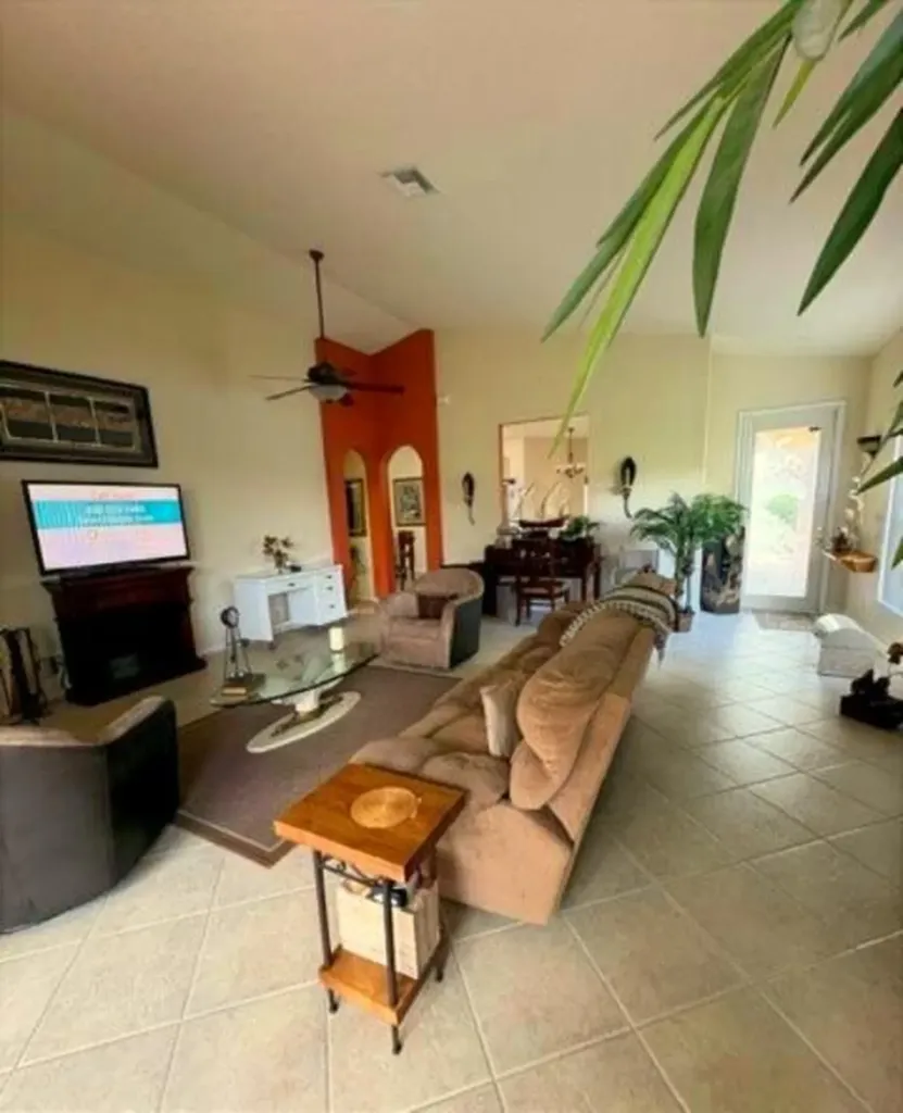 471 NW Lismore Lane Port St Lucie FL 34986