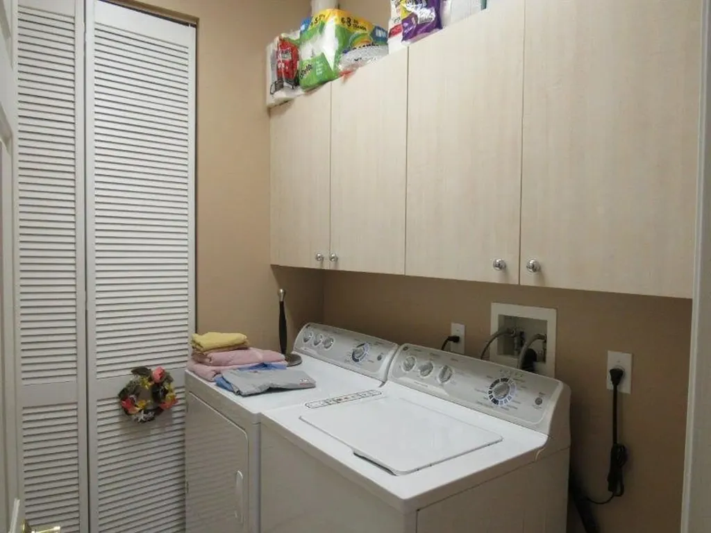 471 NW Lismore Lane Port St Lucie FL 34986