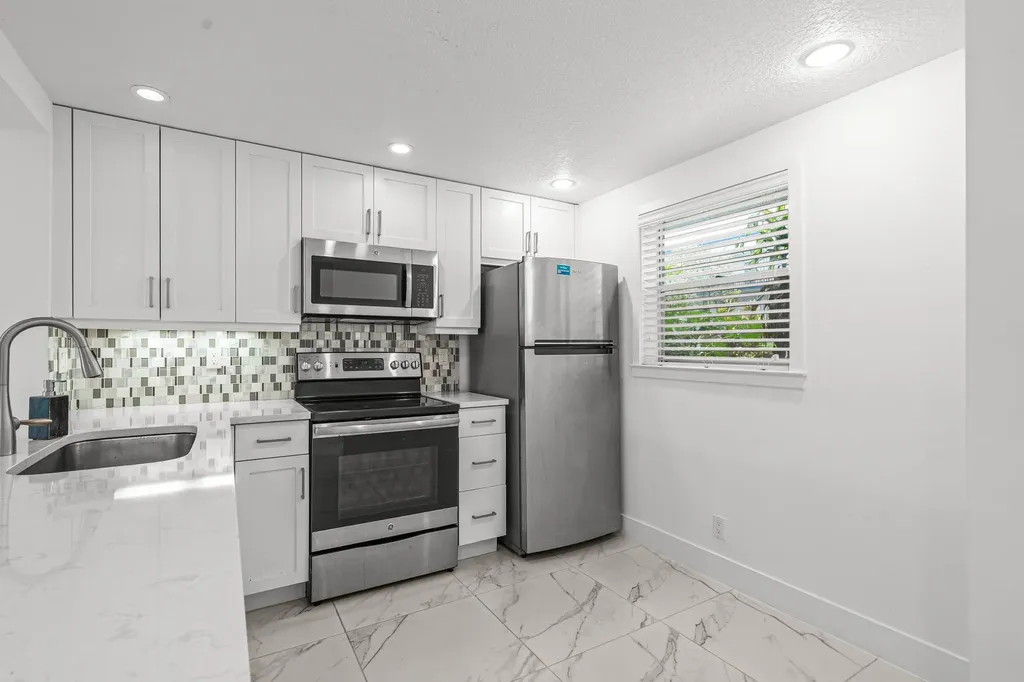 3090 Holiday Springs Boulevard Margate FL 33063