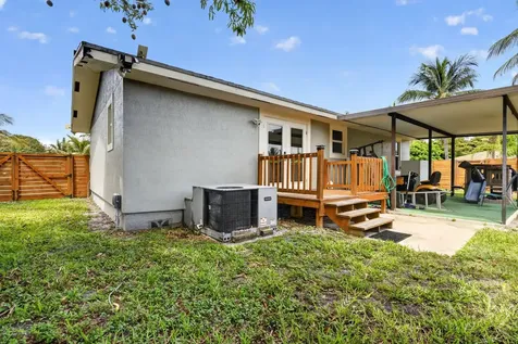 202 Elaine Circle W West Palm Beach FL 33409