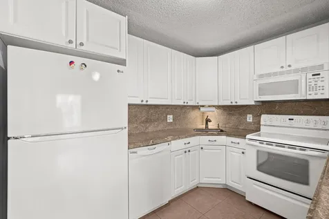 223 Pine Hov Circle Greenacres FL 33463