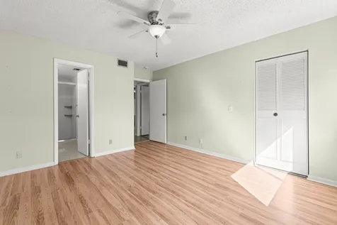 223 Pine Hov Circle Greenacres FL 33463