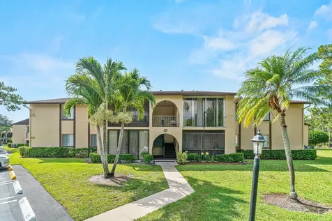 223 Pine Hov Circle Greenacres FL 33463
