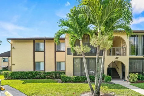223 Pine Hov Circle Greenacres FL 33463
