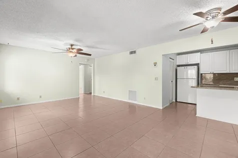 223 Pine Hov Circle Greenacres FL 33463