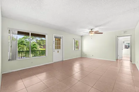 223 Pine Hov Circle Greenacres FL 33463