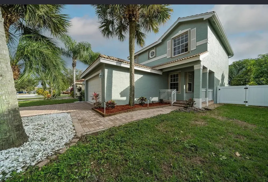 5144 Aurora Lake Circle Greenacres FL 33463