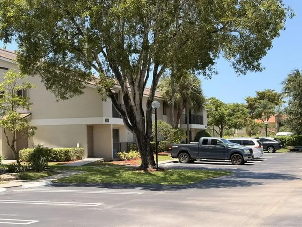111 Gardens Drive Pompano Beach FL 33069