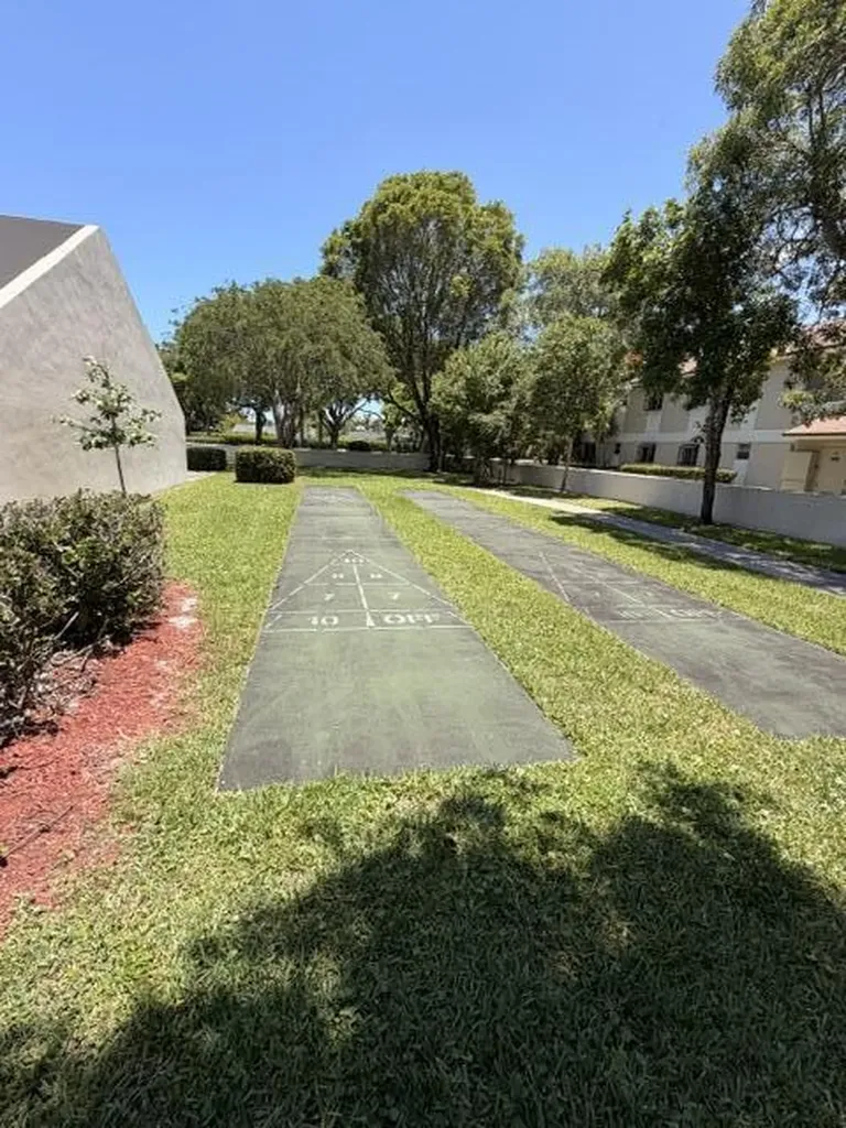 111 Gardens Drive Pompano Beach FL 33069