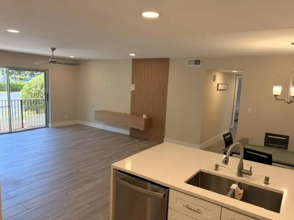 111 Gardens Drive Pompano Beach FL 33069