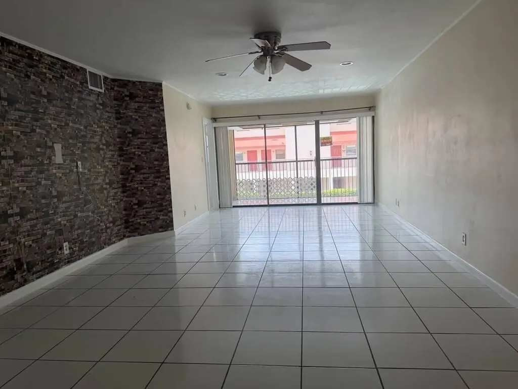 2977 Riverside Drive Coral Springs FL 33065