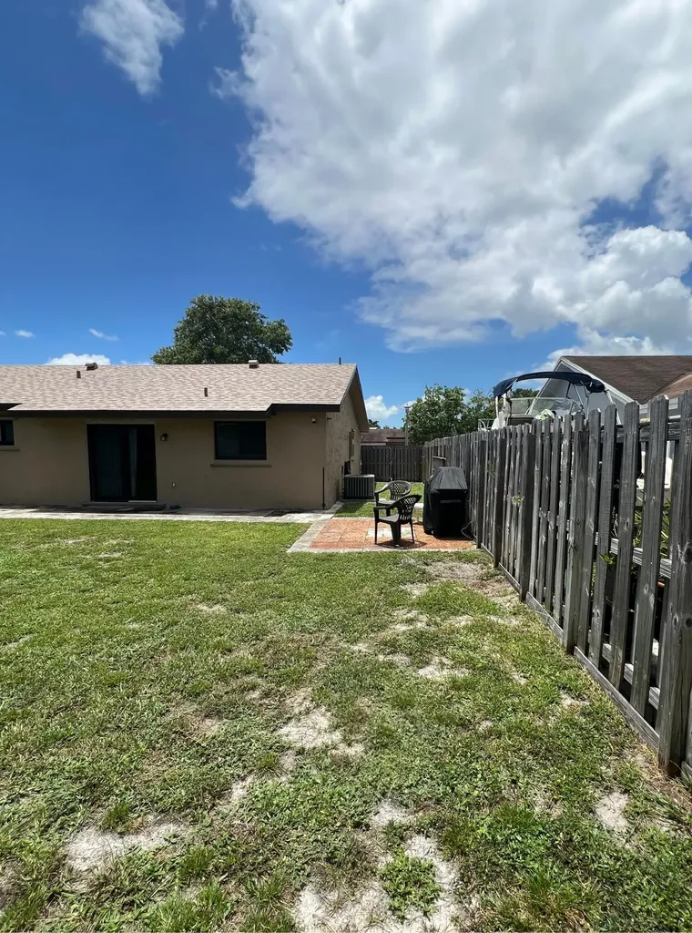 8511 NW 8th Street Pembroke Pines FL 33024