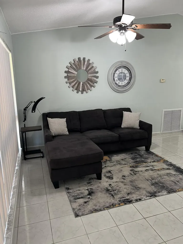 8511 NW 8th Street Pembroke Pines FL 33024