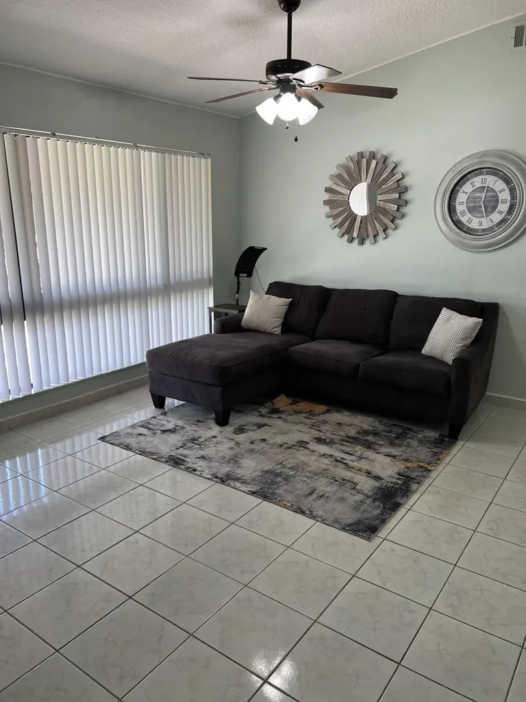 8511 NW 8th Street Pembroke Pines FL 33024
