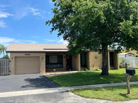 8511 NW 8th Street Pembroke Pines FL 33024
