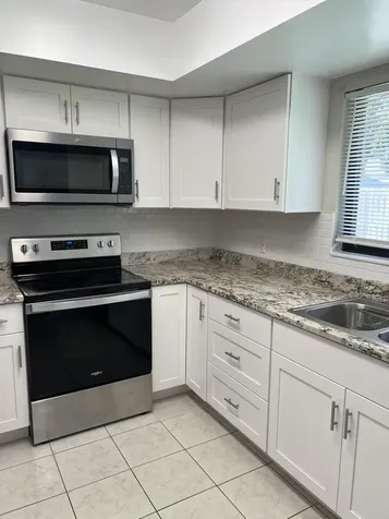 8511 NW 8th Street Pembroke Pines FL 33024