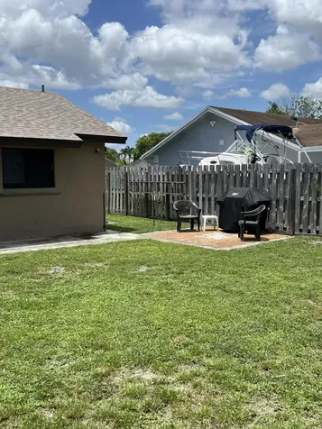 8511 NW 8th Street Pembroke Pines FL 33024
