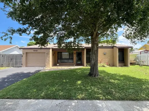 8511 NW 8th Street Pembroke Pines FL 33024