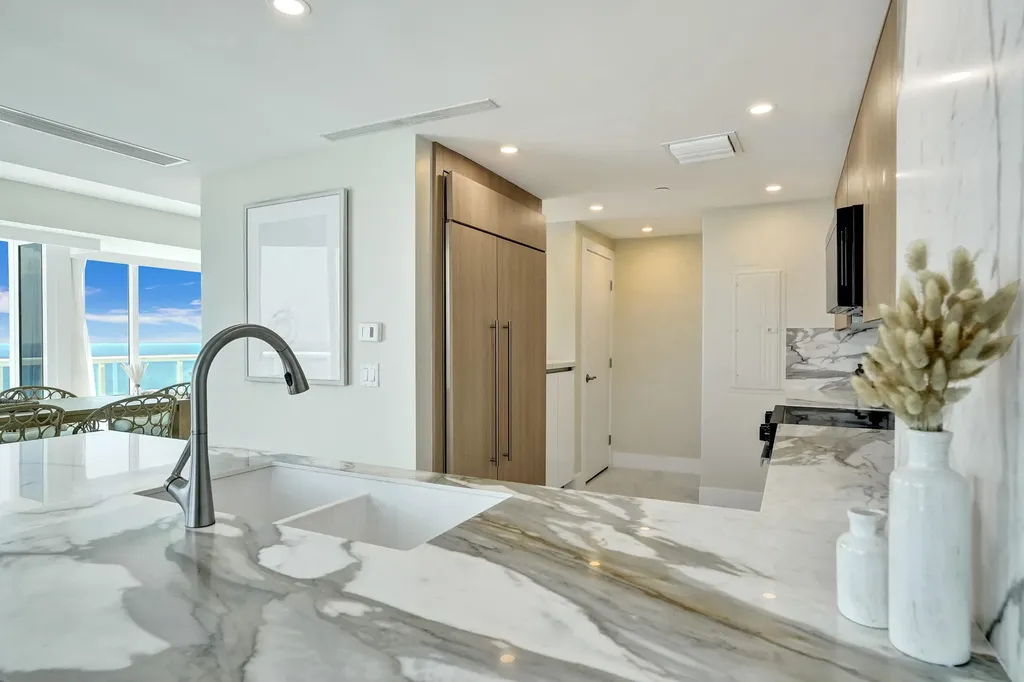 505 N Fort Lauderdale Beach Boulevard N Fort Lauderdale FL 33304