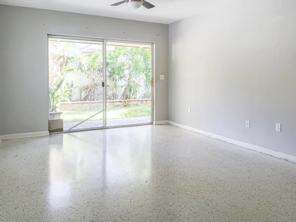305 S Federal Highway Lake Worth Beach FL 33460