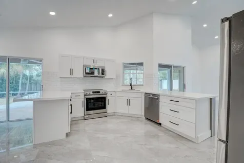 10791 SW 10th Place Davie FL 33324