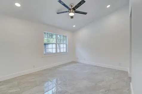 10791 SW 10th Place Davie FL 33324