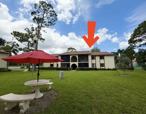 301 Knotty Pine Circle Greenacres FL 33463